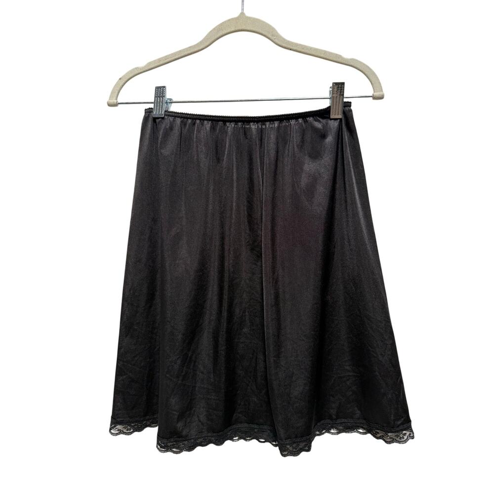 Vintage Warner’s Perfect Measure Black Nylon Half Slip Medium Lace Trim